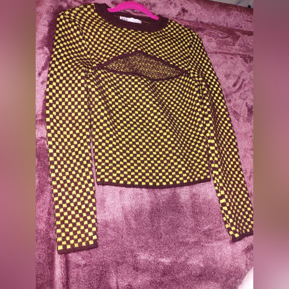 Zara Maroon and Yellow Patterned Sweater